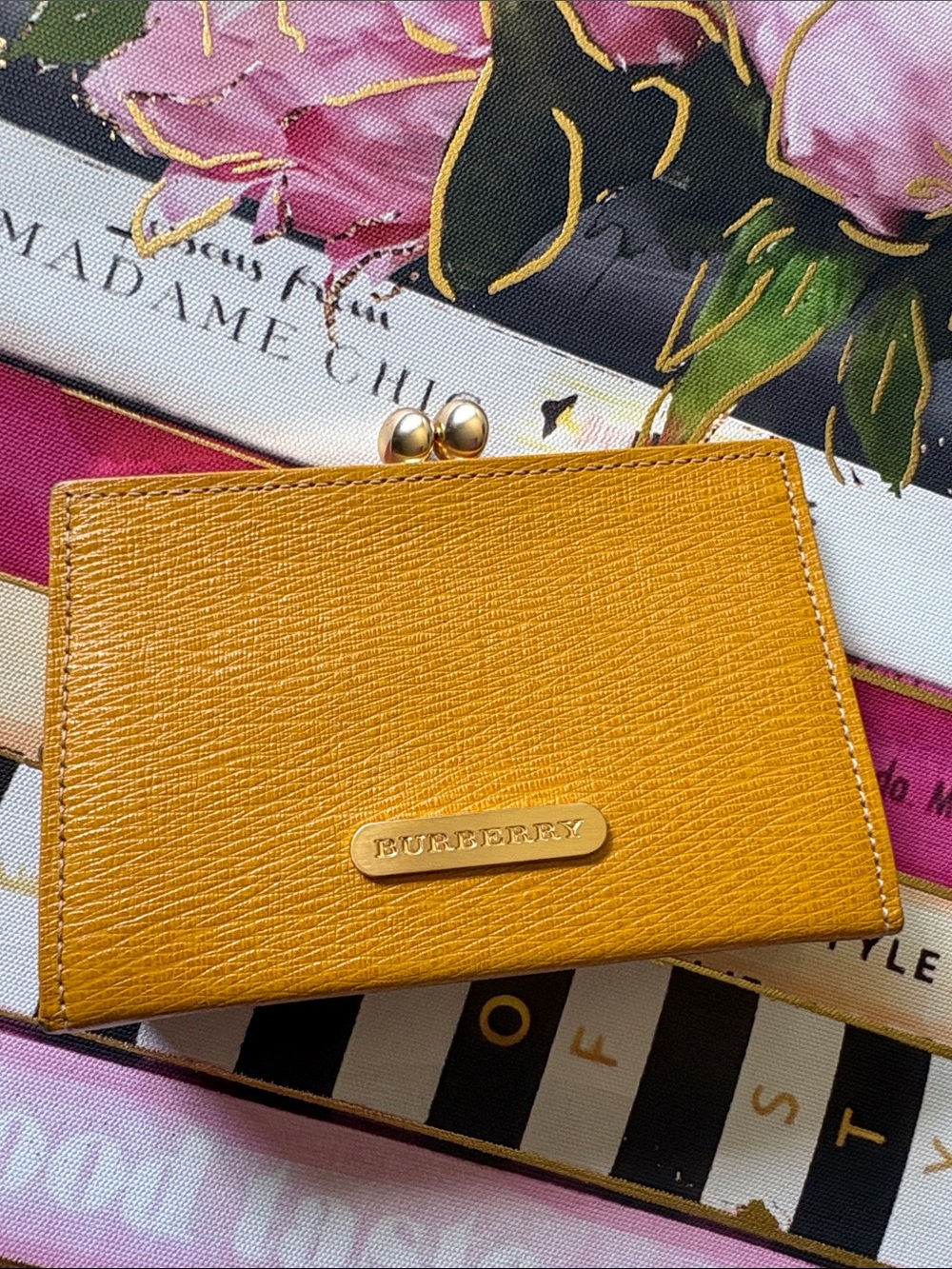 Burberry Yellow Leather Kiss-Lock Card Wallet like new!